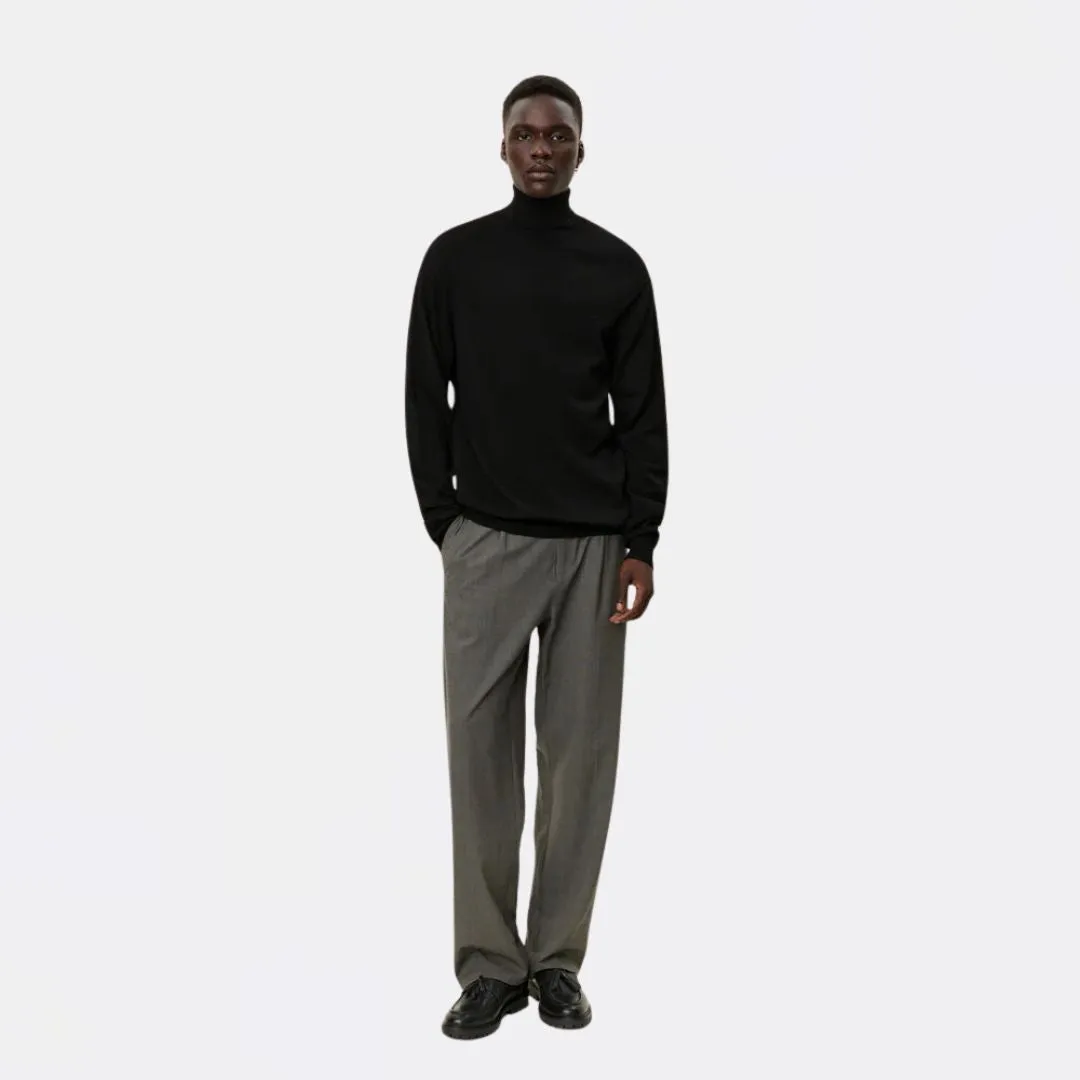 Greyson Rollneck Merino Knit Sweater (Black)