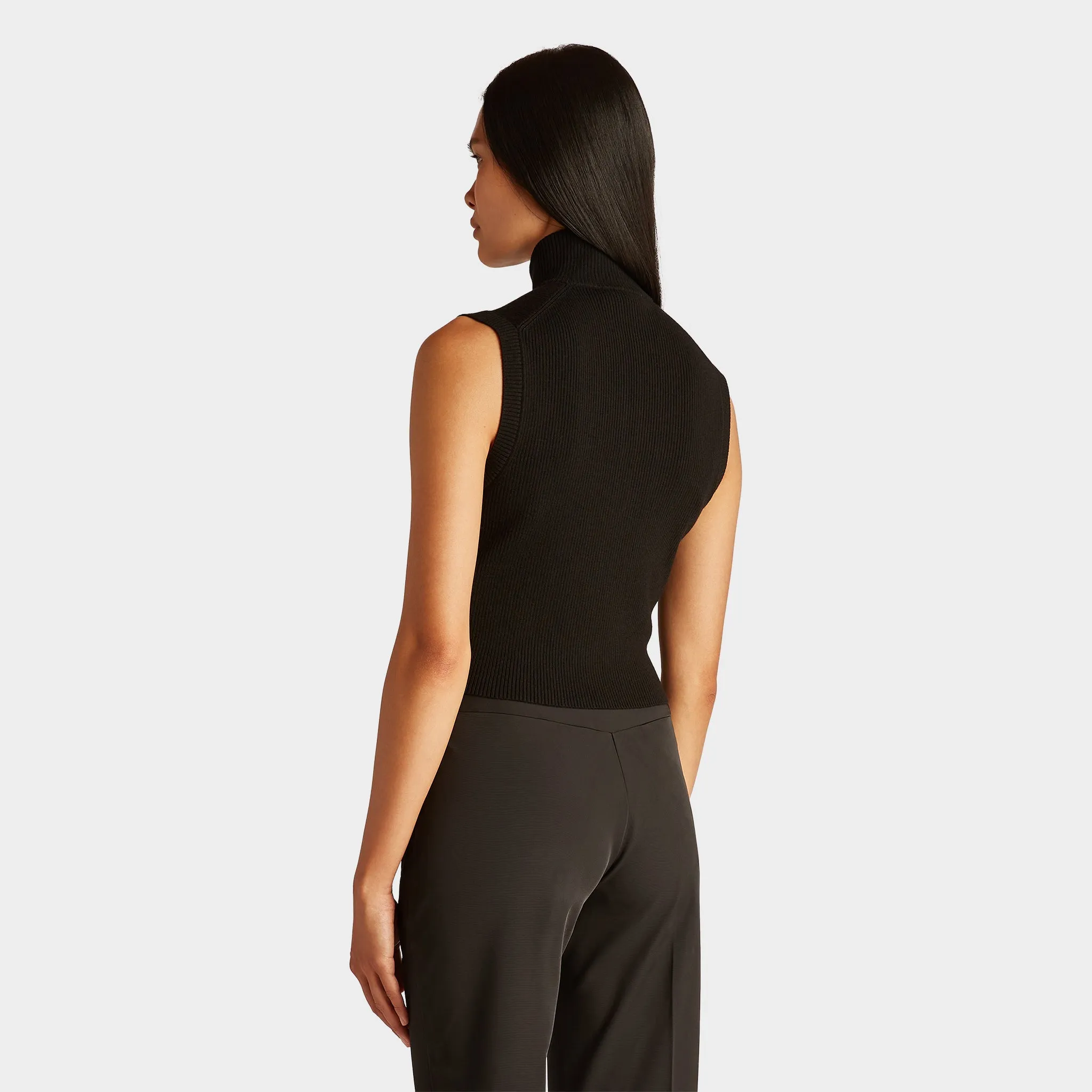 Stretch Merino Sleeveless Turtleneck