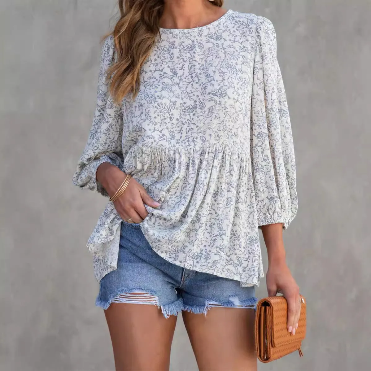 Womens Blouse  Lightweight Cotton  Relaxed Fit  Floral Print  Lantern Sleeve