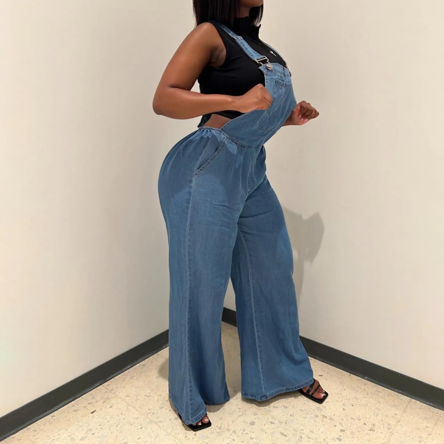 Women's Denim Bib Overalls Wide Leg Loose Fit Ripped Adjustable Strap Casual Sleeveless Cargo Jeans Jumpsuits